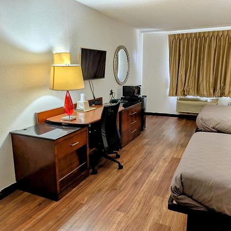 Travelodge By Wyndham Forsyth Luaran gambar