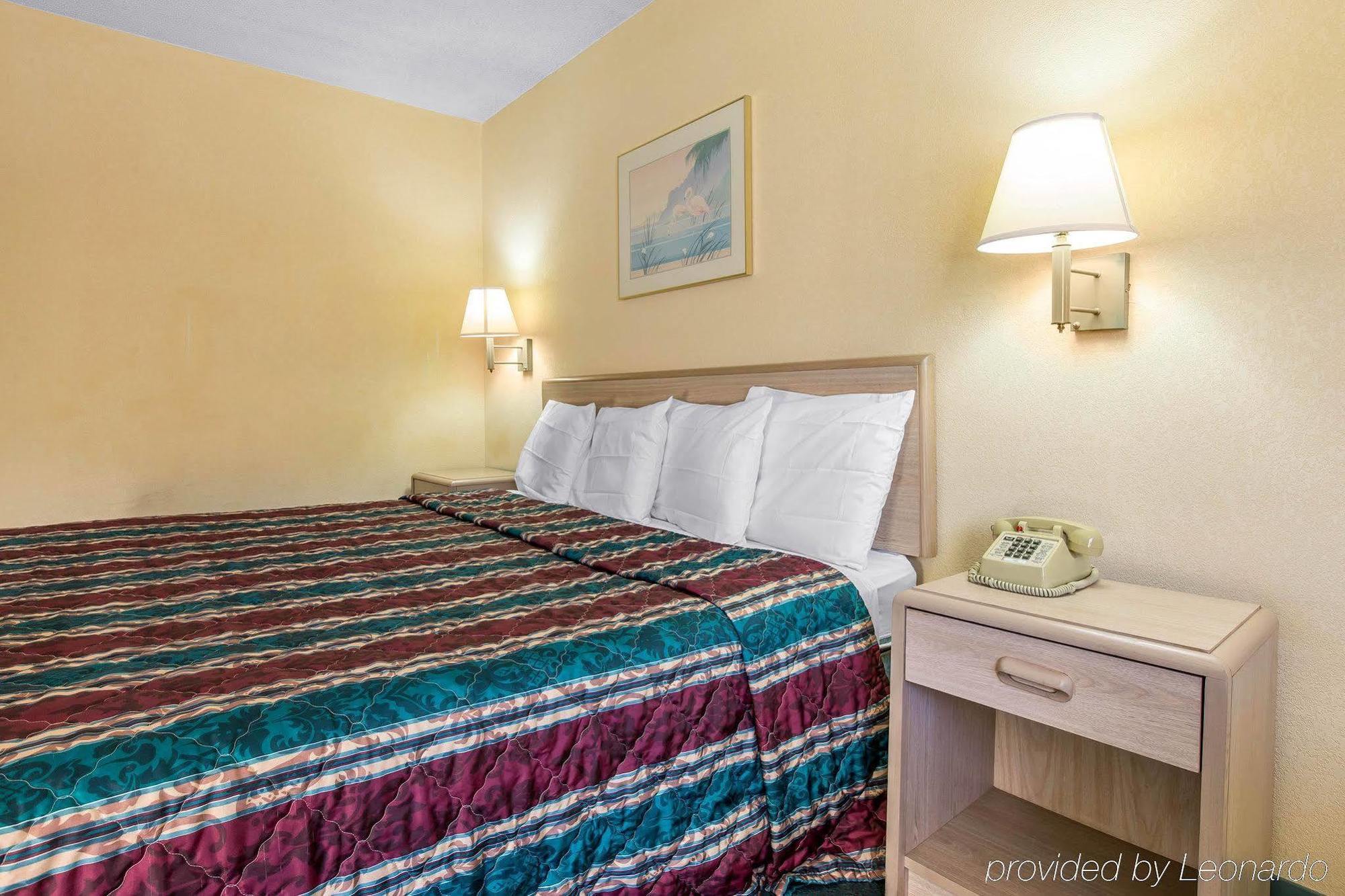 Travelodge By Wyndham Forsyth Luaran gambar