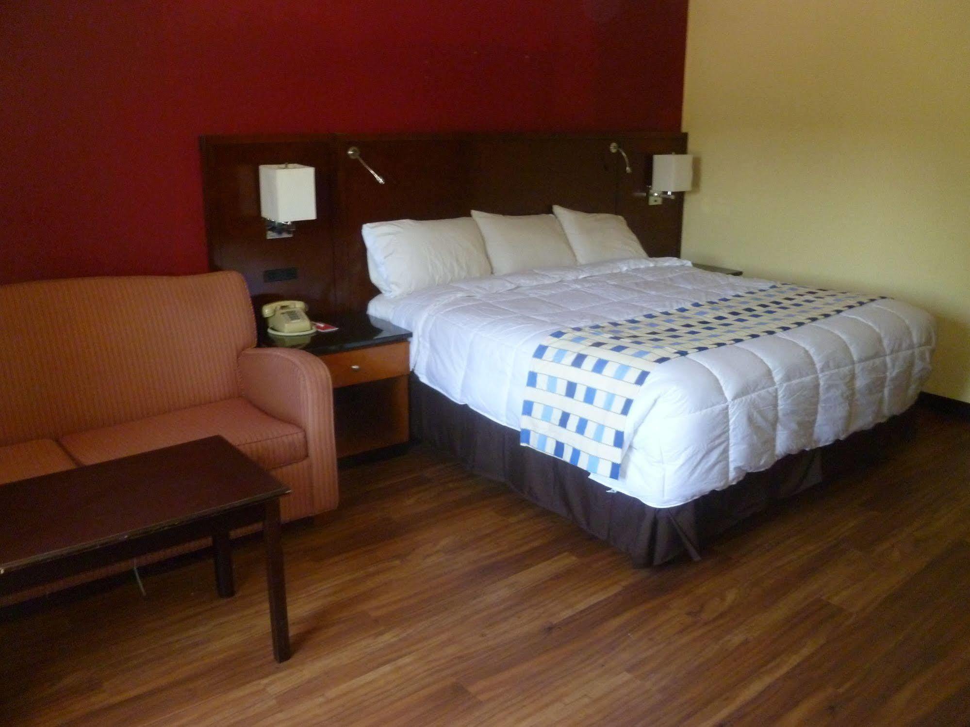 Travelodge By Wyndham Forsyth Luaran gambar